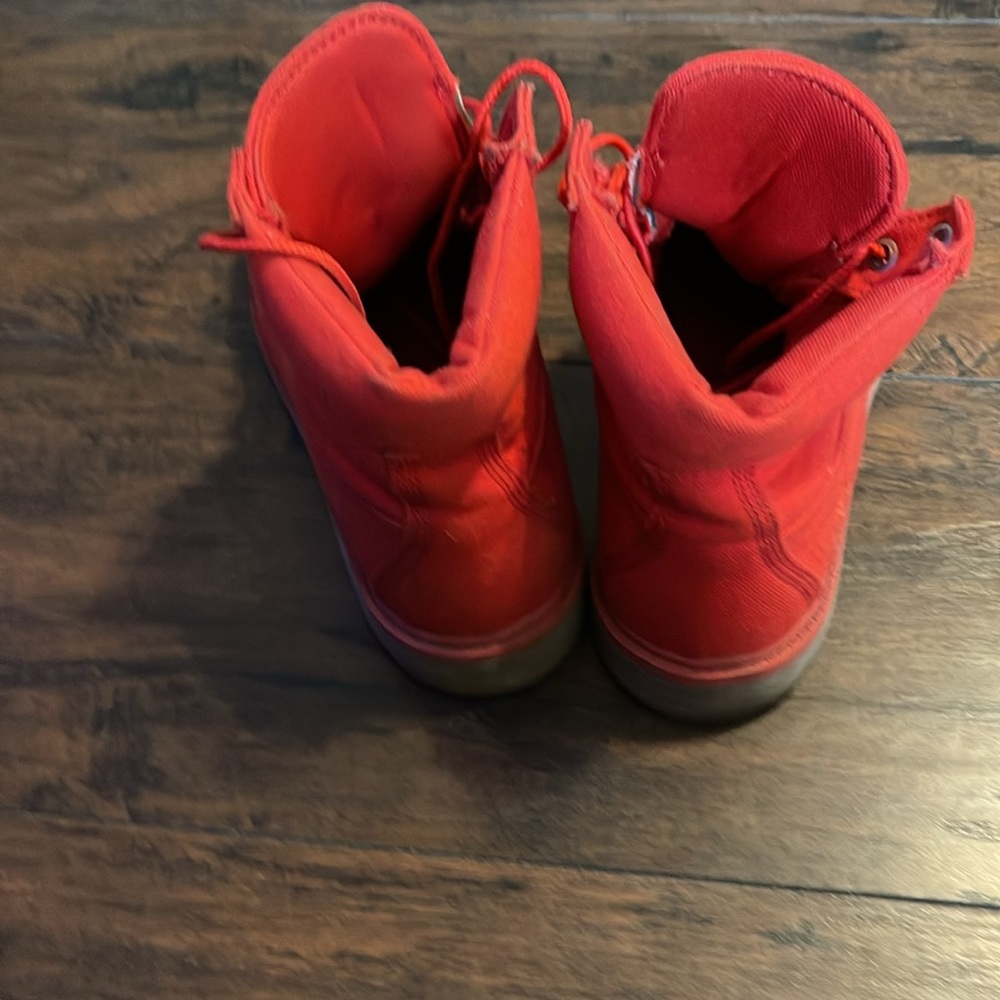 Timberline Boots - Picture 2 of 6